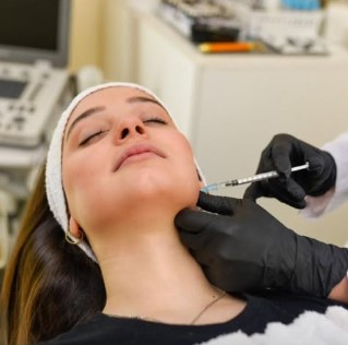 Rinomodelacion con Hialurónico